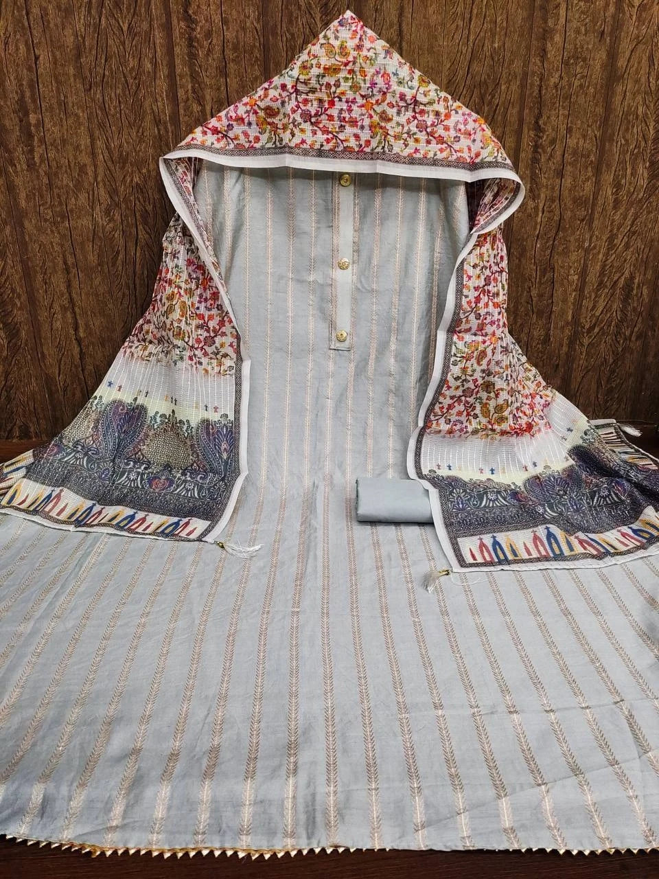 Tantalizing Ash Grey Jacquard Dress Material