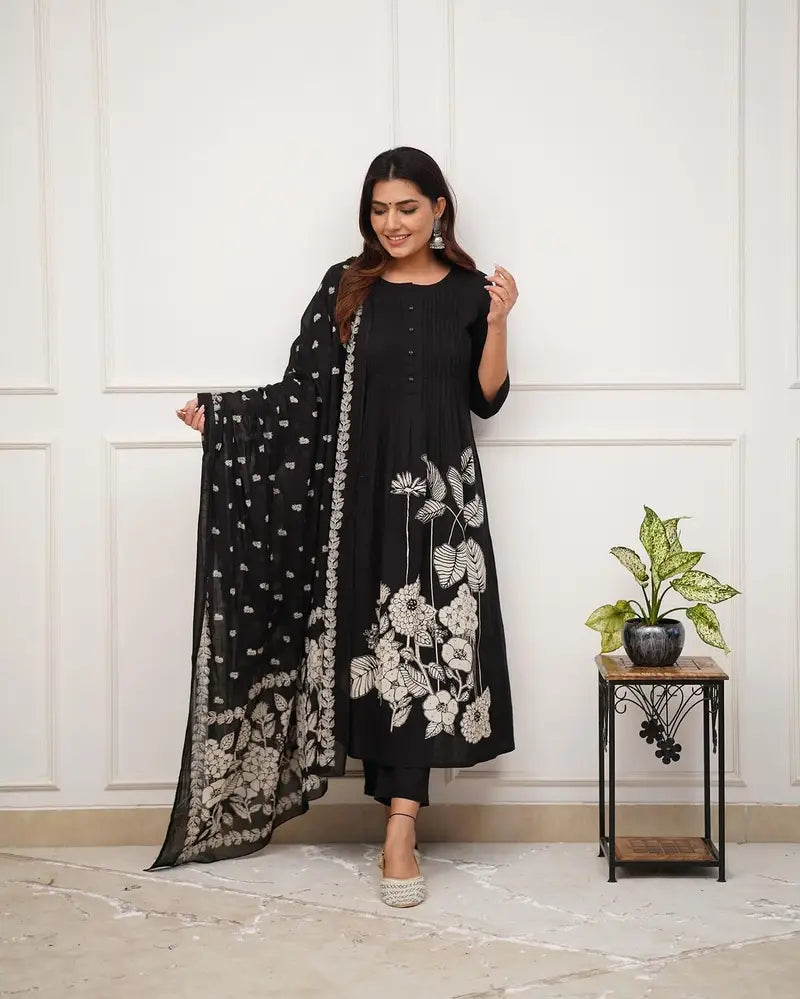 Black Pure Cotton Kurti Set and Mulmul Printed Dupatta
