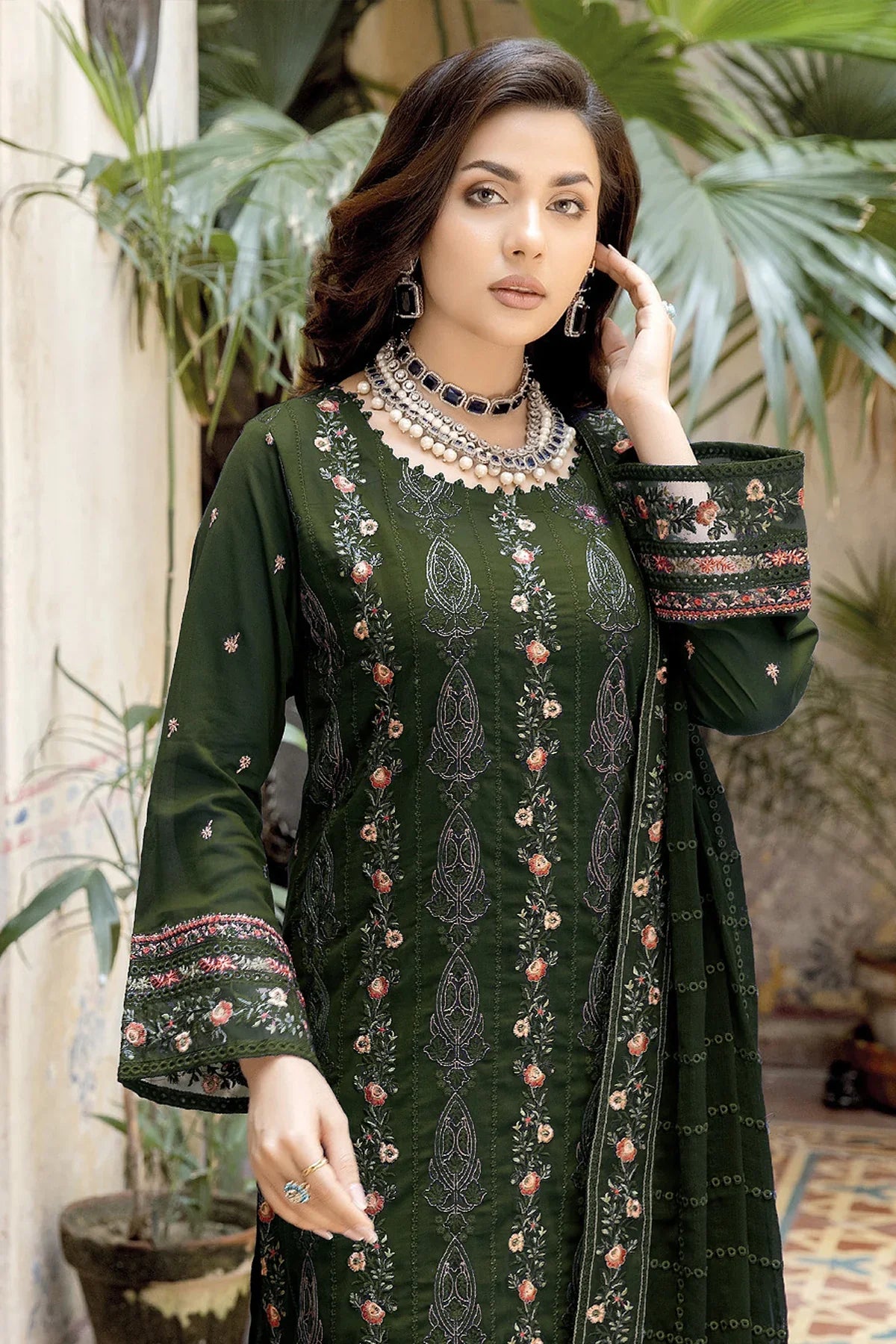 Elegant Green Georgette Dress Material with Dupatta For Women