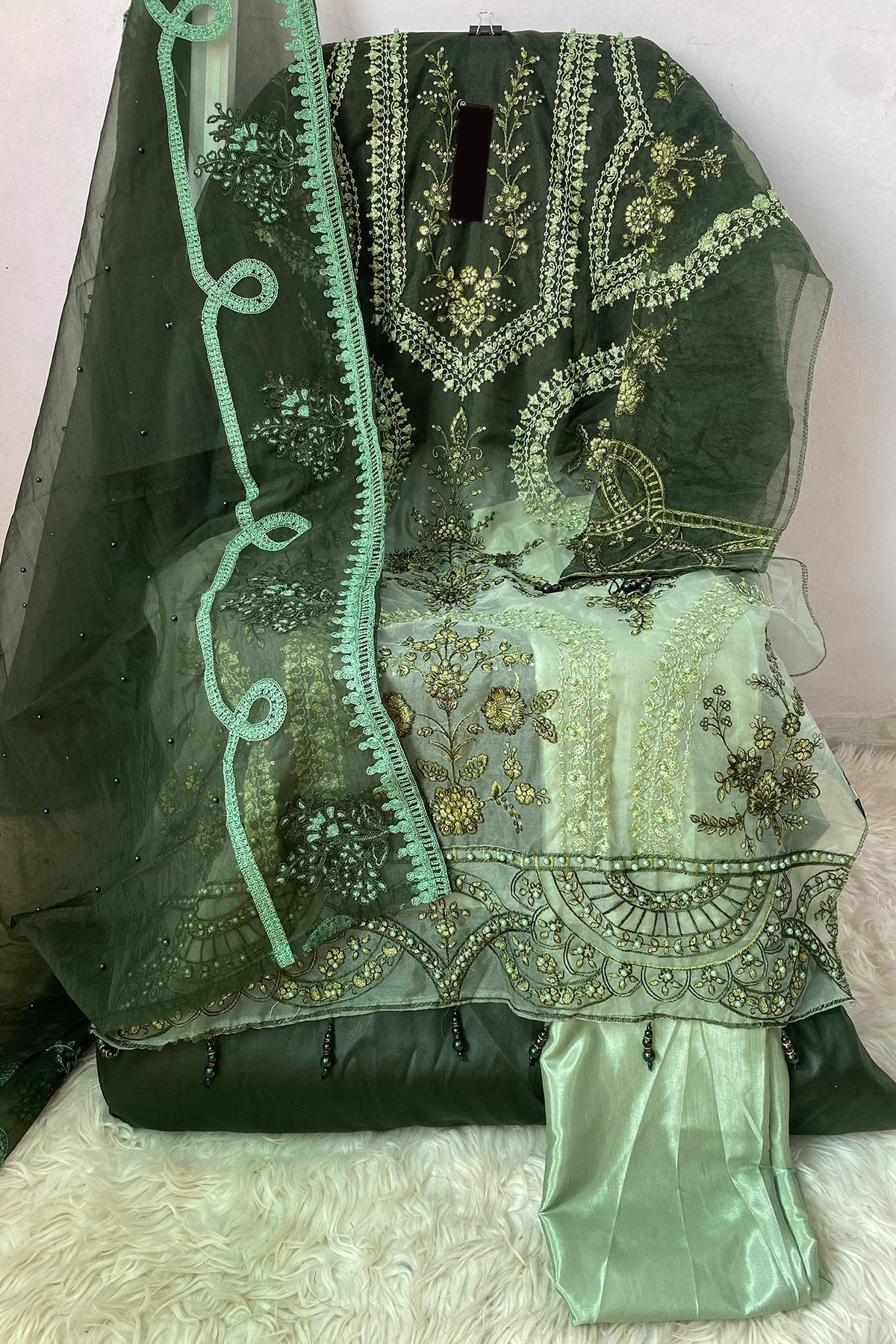 Elegant Organza Embroidered Unstitched Dress Material With Duppatta For Women